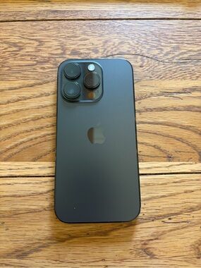 Black Apple iPhone 14 128 GB
